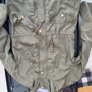 Military green wind breaker